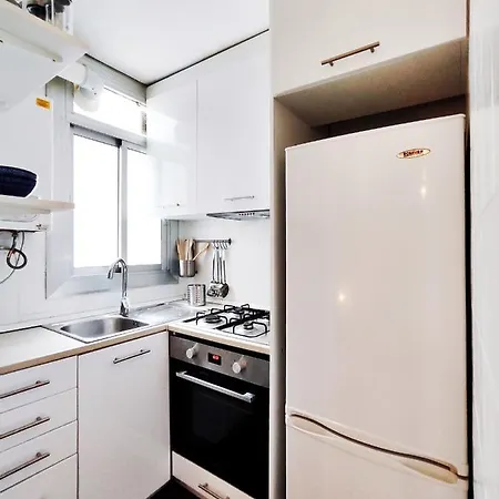 Acogedor Apartamento En Barcelona Forum Sant Adria *