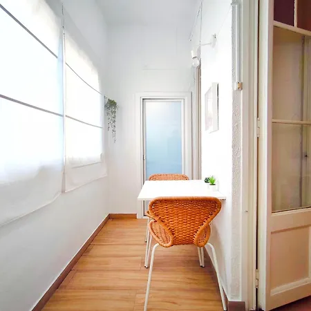 Acogedor Apartamento En Barcelona Forum Sant Adria